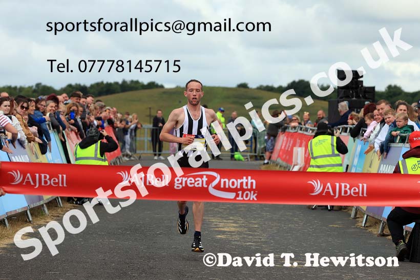 The 2024 Great North 10k Road Race, Newcastle.  Photo: David T. Hewitson/Sports for All Pics